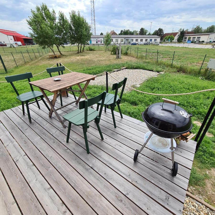 הוילה Neusiedl an der Zaya Tiny House מראה חיצוני תמונה